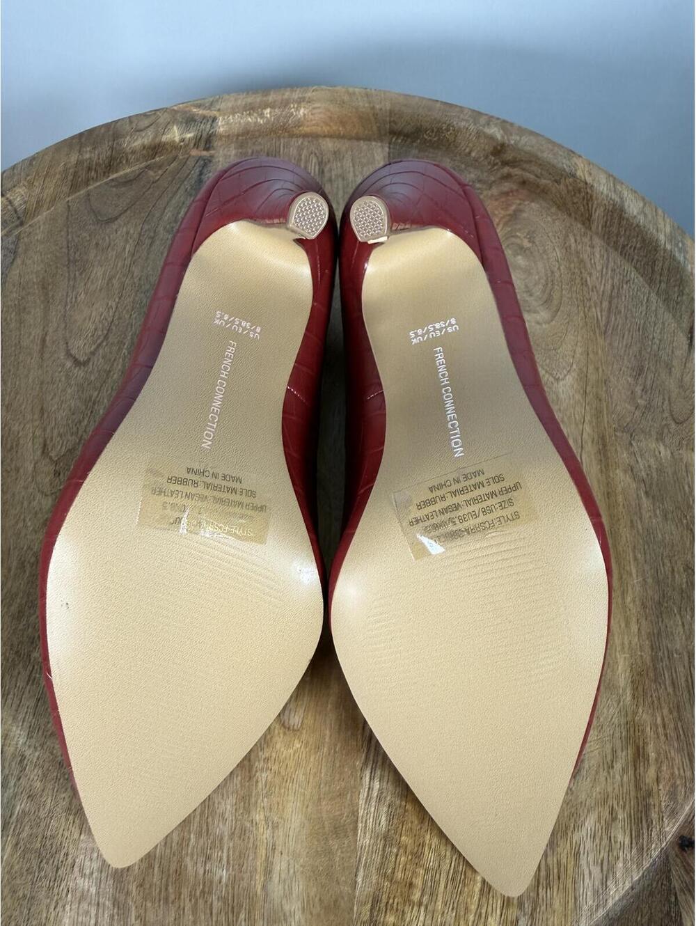 French Connection Red Croc Embossed Pointed Toe Heels Size 8 NWB - Picture 4 of 9